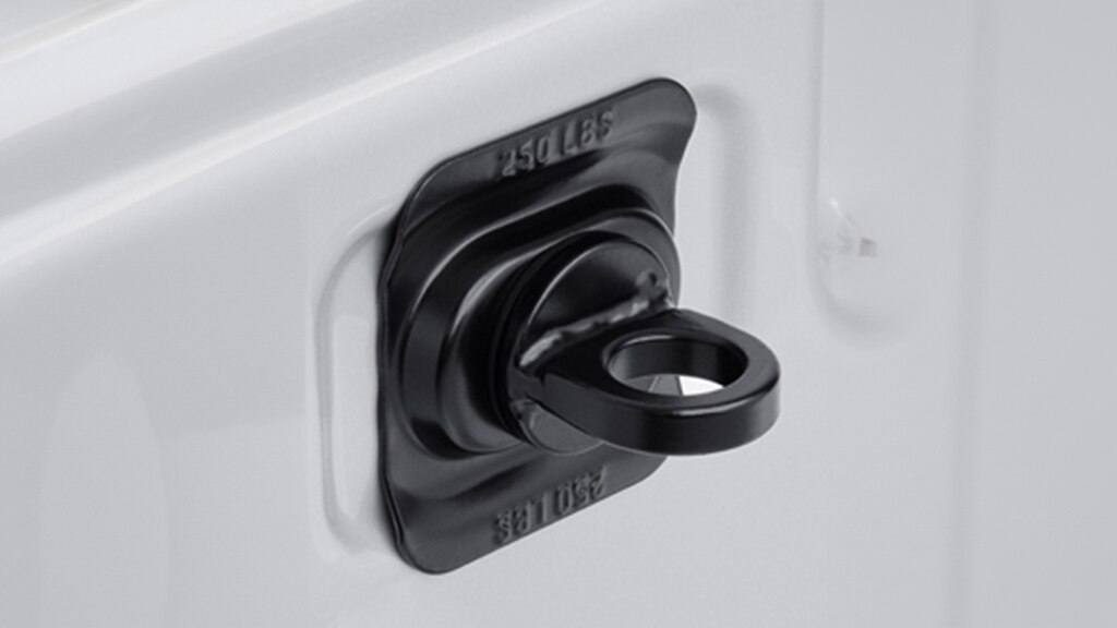 Anillos de amarre negros de tu camioneta, Chevrolet Silverado Turbo 2025 